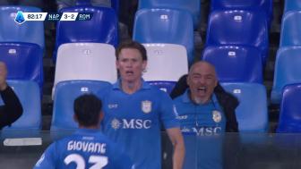 [进球视频] 那不勒斯3-2再次领先！麦克托米奈远距离贴地箭破门双响